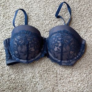 Maidenform, 34-D, padded bra. Never been worn.